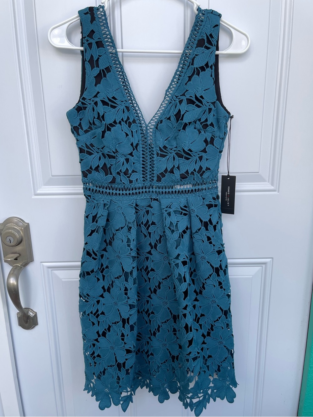 Romeo & Juliet Couture Mini V-Neck Dress Teal Lace Overlay Small NWT